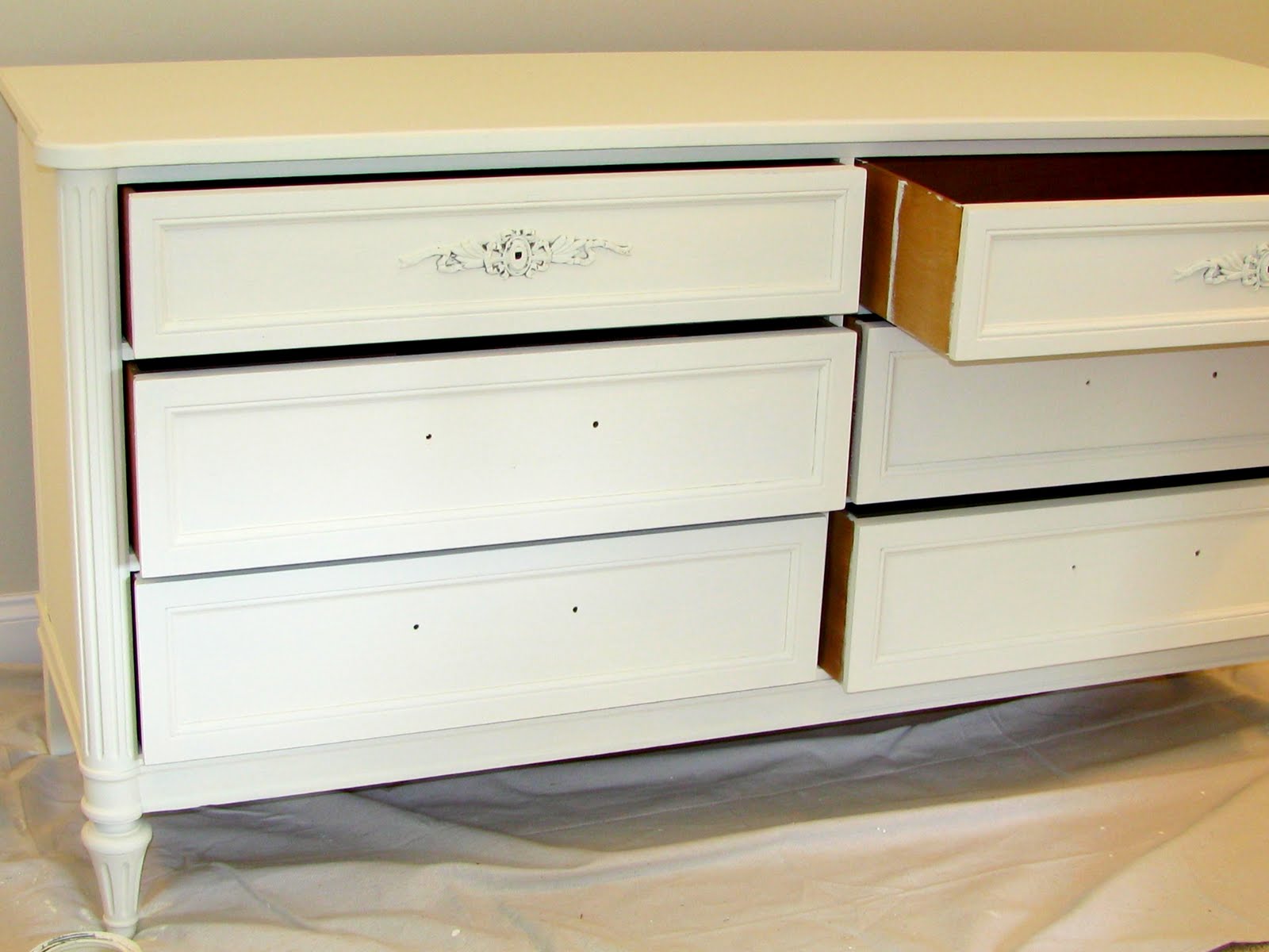 Antique Distressed Dresser Using Chalk Paint Antique Distressed Dresser Using Chalk Paint