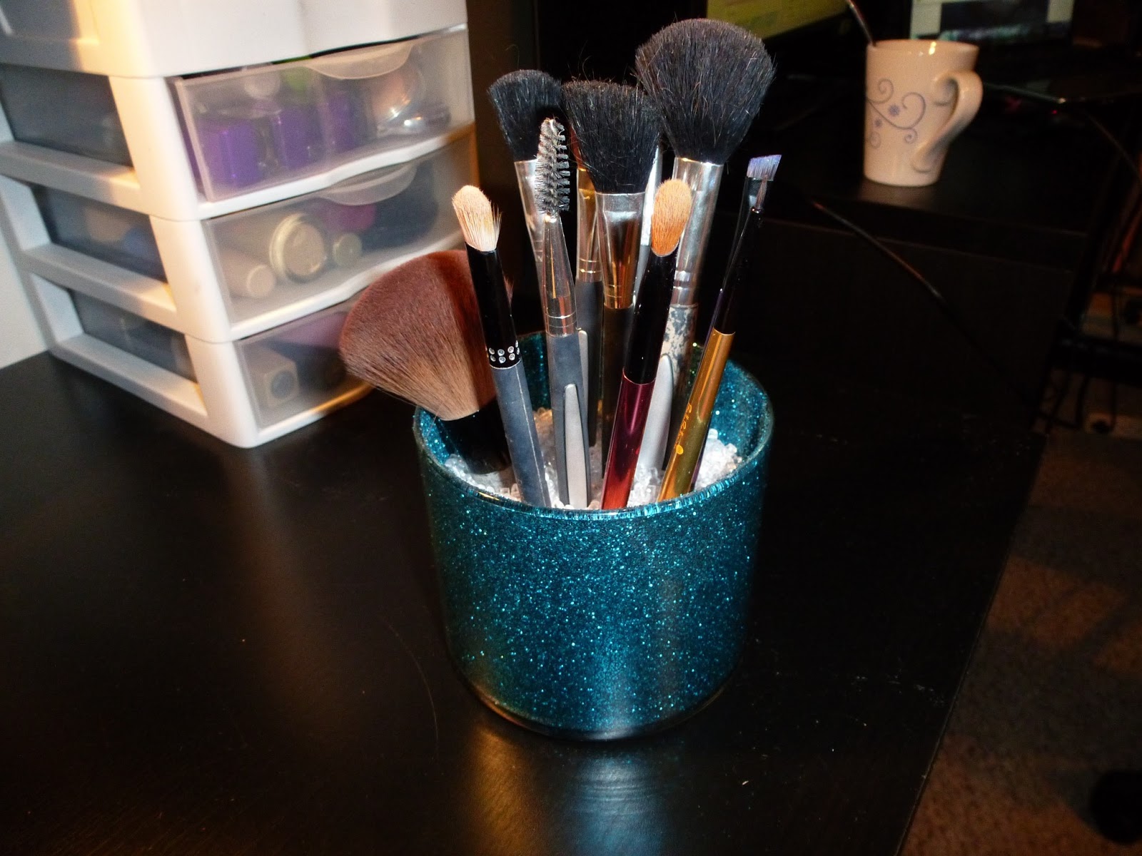 Things I Did Not Learn From University DIY Makeup Brush Holder