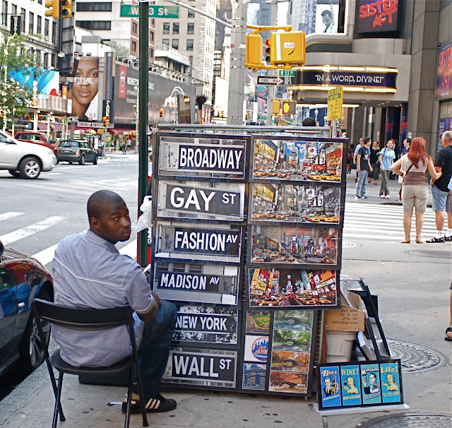 NYC ♥ NYC Sidewalk Souvenir Vendor