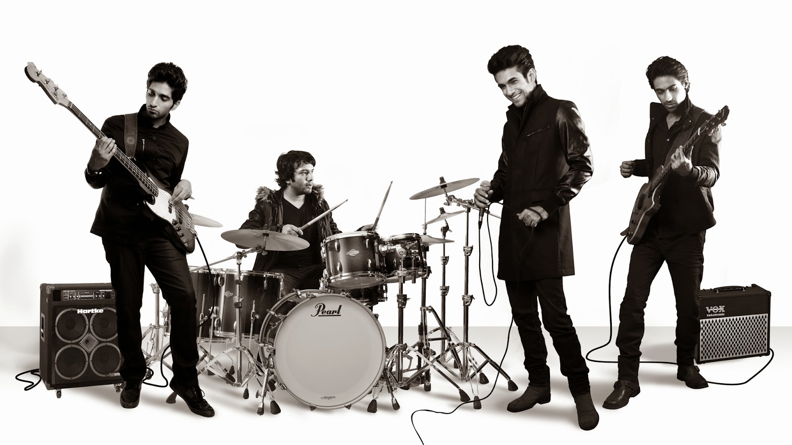Desert Moon's Diary Band SANAM rocks India