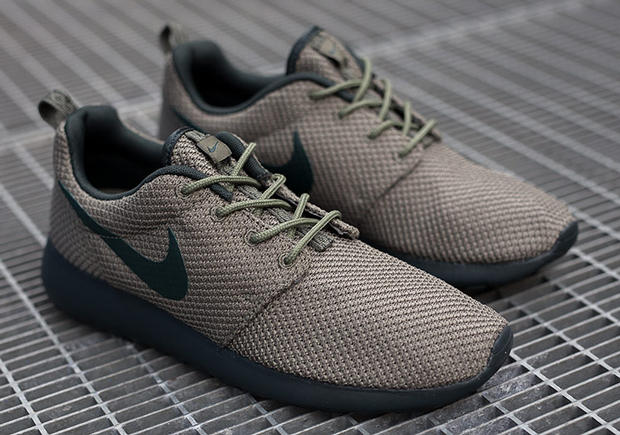 nike roshe men green