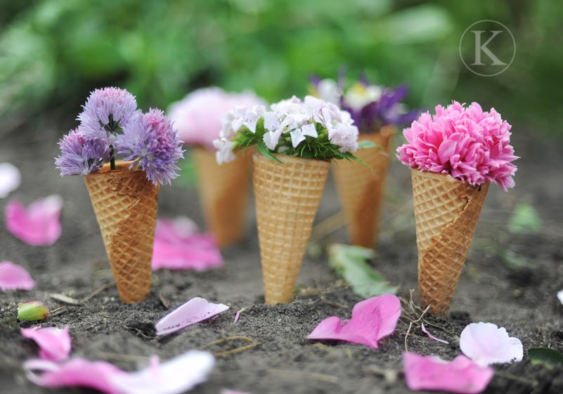 Juneberry Lane Spring Party Inspiration; Ice Cream Flowers!