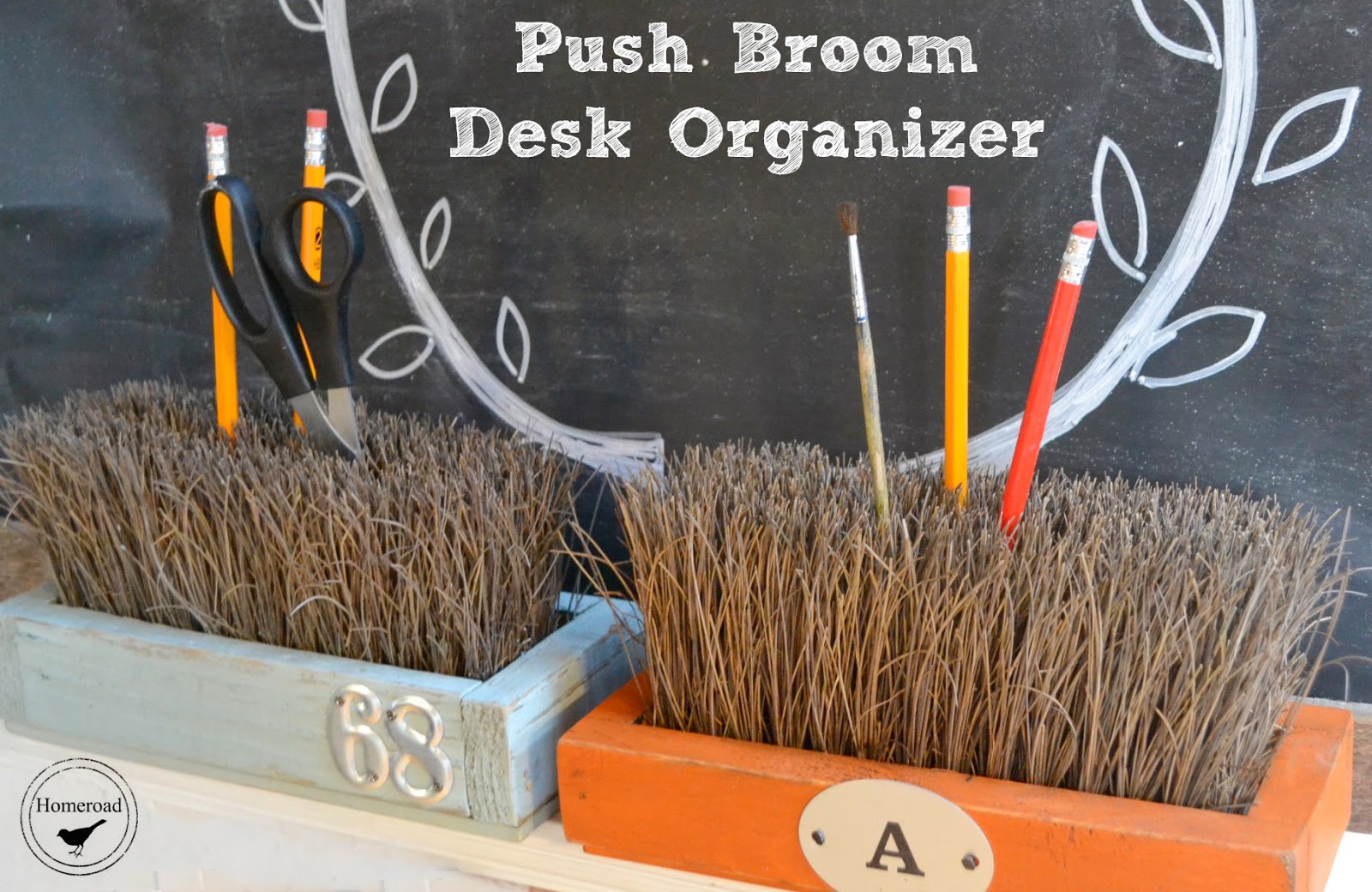 homeroad Push Broom Desk Organizer
