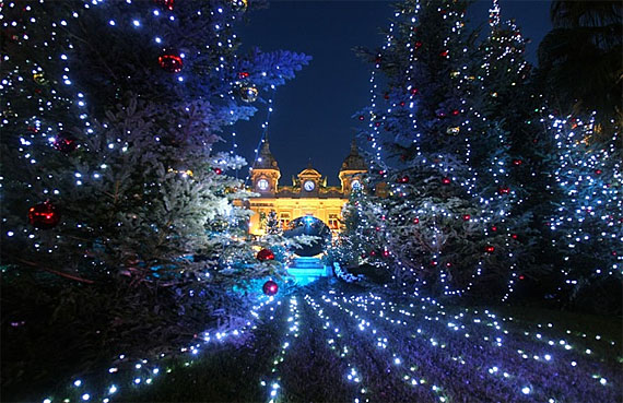 5-christmas-trees-monte-carlo-casino-monaco.jpg