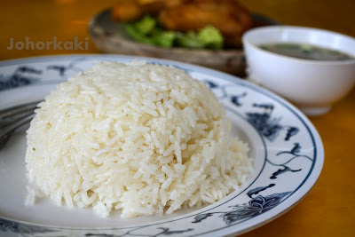 Johor Ayam Penyet at Mama Zai at BESTMART, Nusa Bestari Johor-Ayam-Penyet