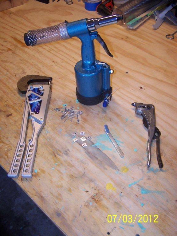 Rv 12 N79am Fin Initial Assembly