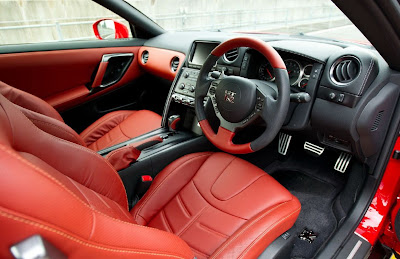 2014 Nissan GT-R Interior 2014 Nissan GT-R Interior