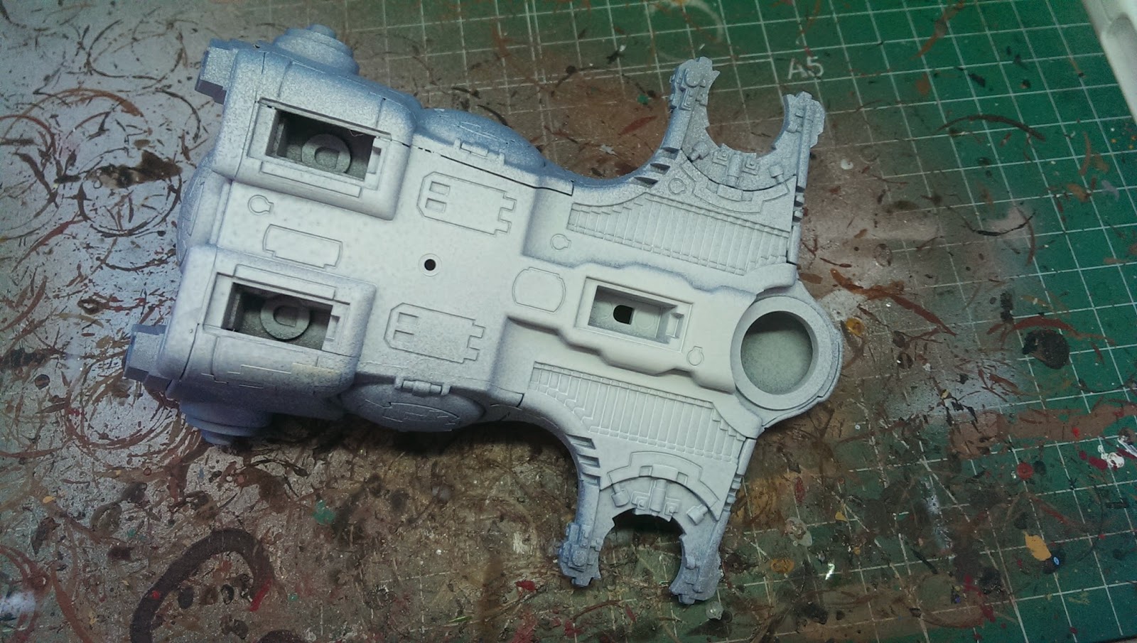 Tutorial Painting digital camouflage on a Tau Devilfish part 1