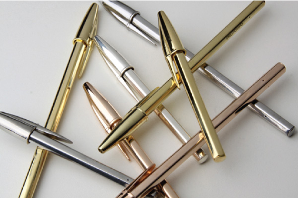 Canetas BIC de luxo, versão Athas banhadas a ouro, prata e aço inoxidavel Canetas BIC de luxo, versão Athas banhadas a ouro, prata e aço inoxidavel