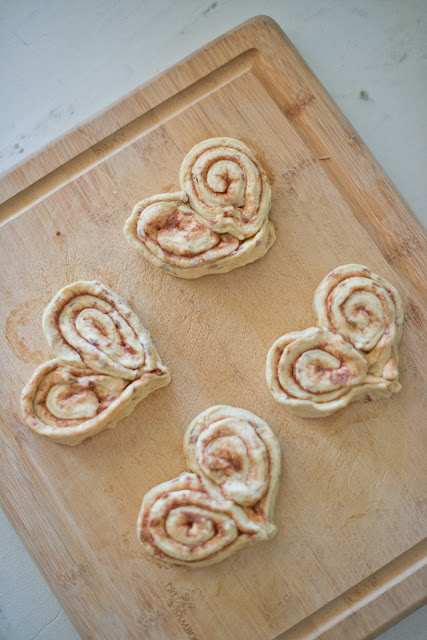 Heart shaped cinnamon rolls