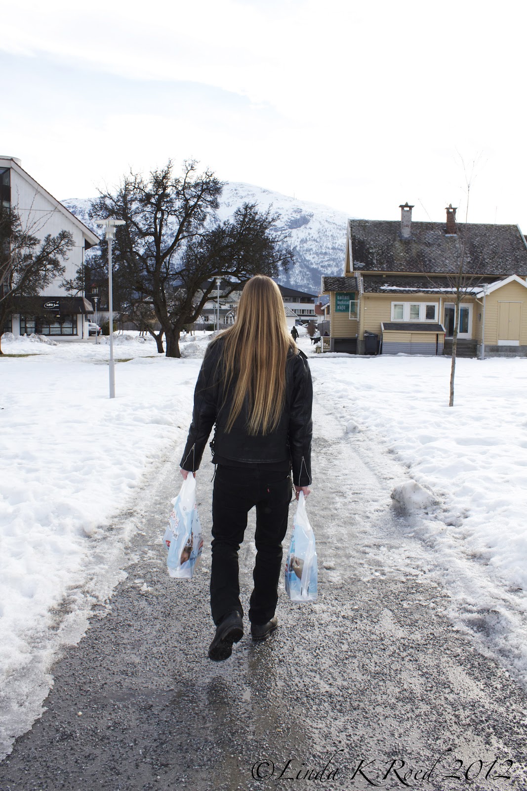 sogndal guys Hi guys this is our next (like bergen, voss, sogndal, Ålesund, geiranger custom world so i was searching for some and i stumbled upon alpine meadows. sogndal guys Hi guys this is our next (like bergen, voss, sogndal, Ålesund, geiranger custom world so i was searching for some and i stumbled upon alpine meadows.