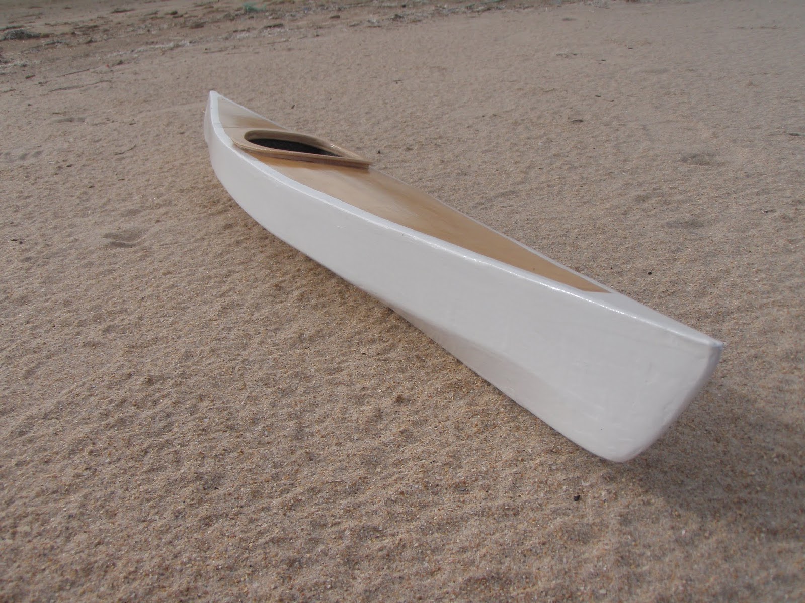 LA VIDA ES NAVEGAR.....: CONSTRUCCIÓN DE UN KAYAK. TERMINADO.