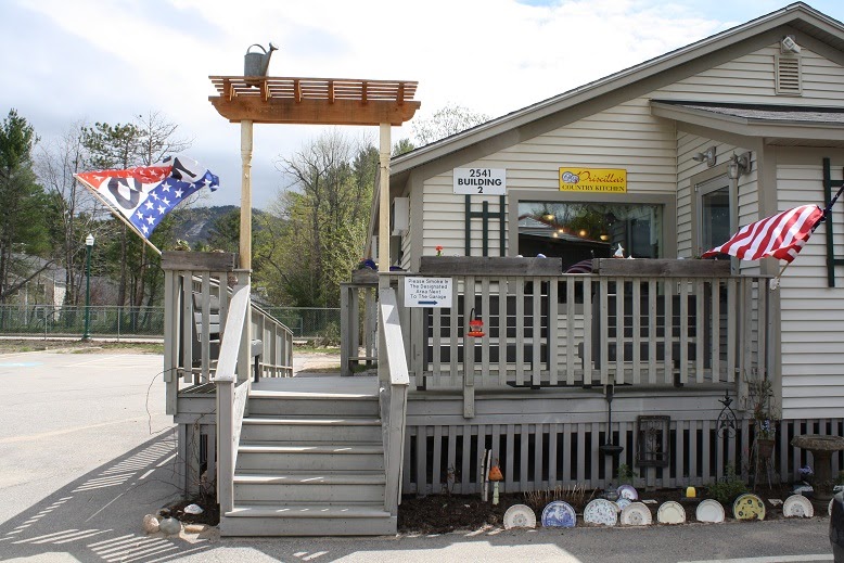 Big Dude's Eclectic Ramblings New England Day 2 Shopping In North Conway