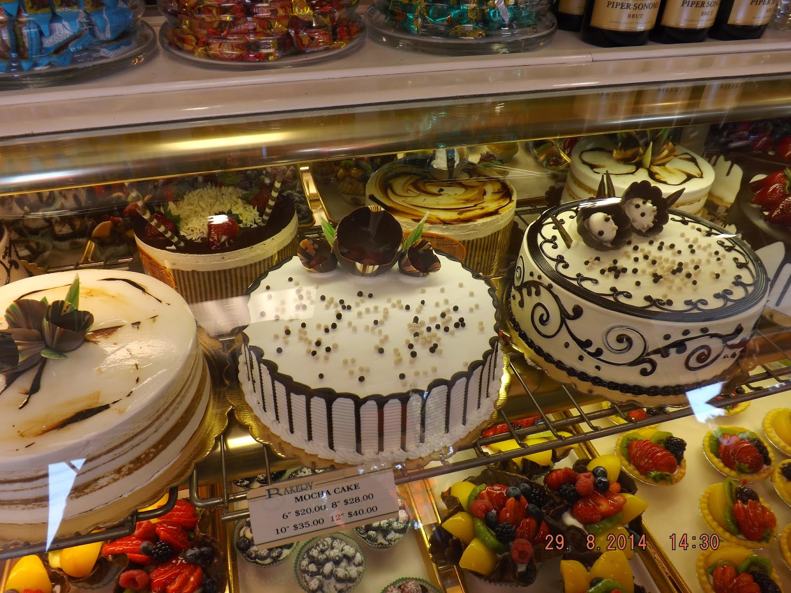 Up to Speed Paradise Cafe and Bakery, Glendale California