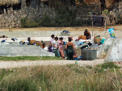 femme fontaine chaude