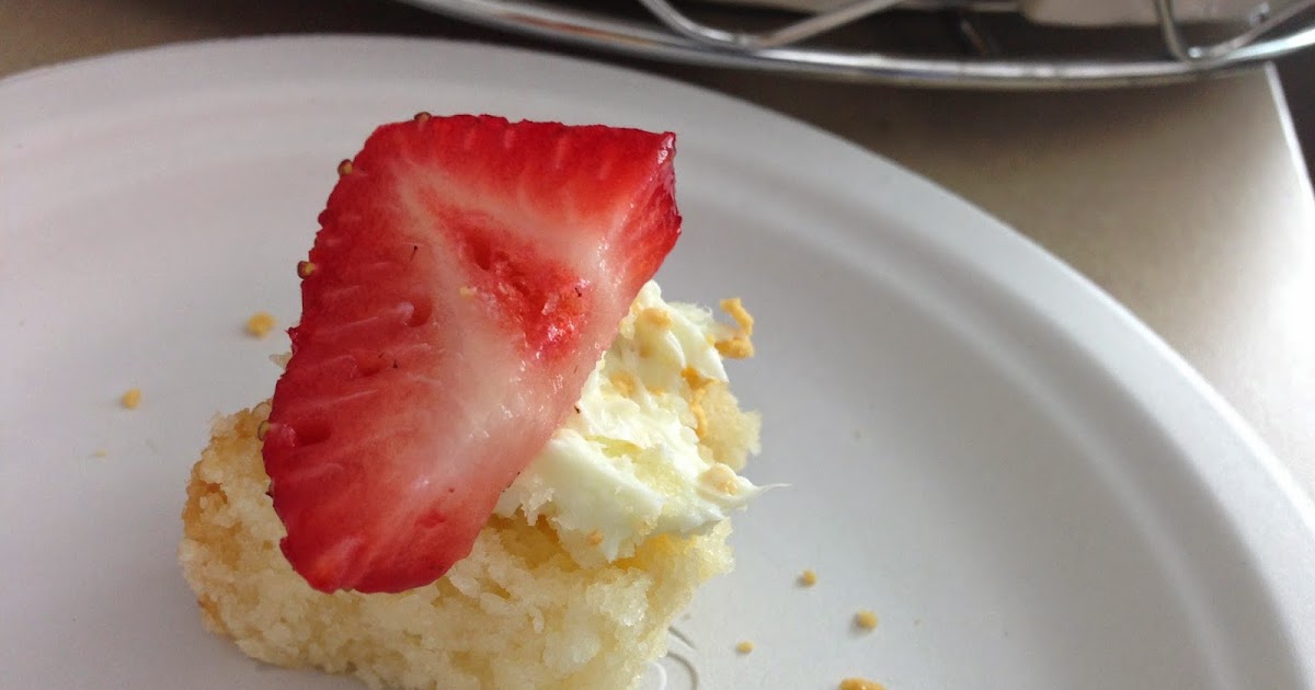 Lindsey Edits Mini Key Lime Cakes