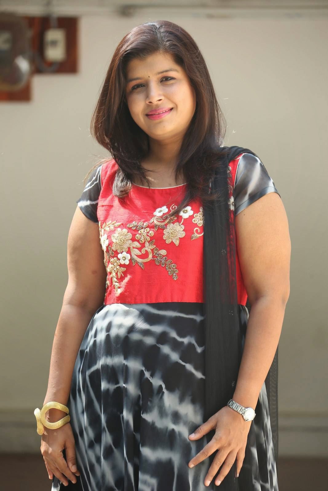 actor nithin sister producer nikitha reddy photos tolly cinemaa gallery actor nithin sister producer nikitha reddy photos tolly cinemaa gallery