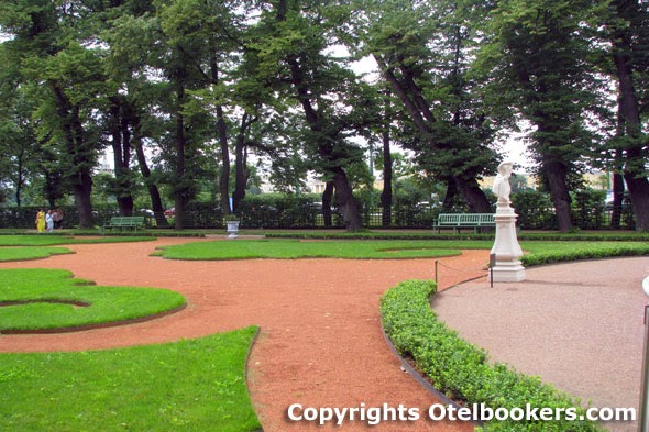 Summer_Garden_in_Saint_Petersburg Summer_Garden_in_Saint_Petersburg