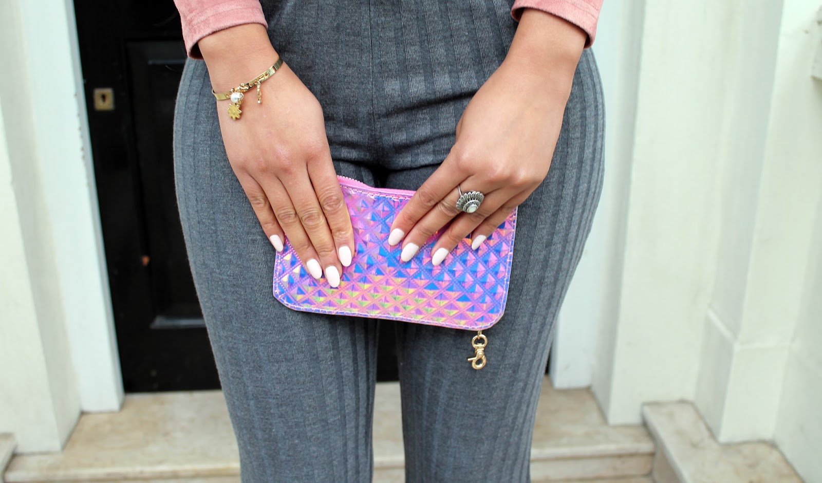 Holographic Purse