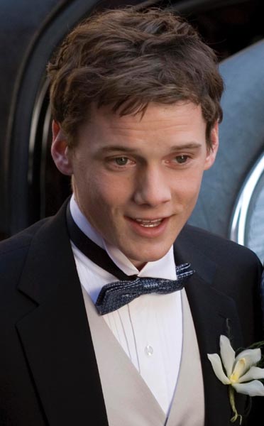 Anton Yelchin - FONDOS WALL