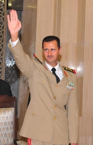 [Accepté] République arabe syrienne - الجمهوريّة العربيّة السّوريّة  Assad+salut