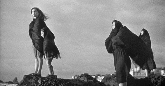 Crítica de la película LA TERRA TREMA-LA TIERRA TIEMBLA - IN PERDIBLES