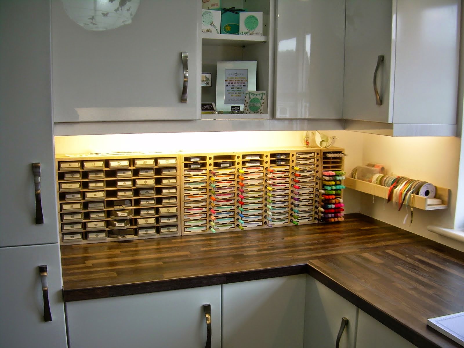 elizabeth's craft room 2 VIDEOS! Clay Flowers