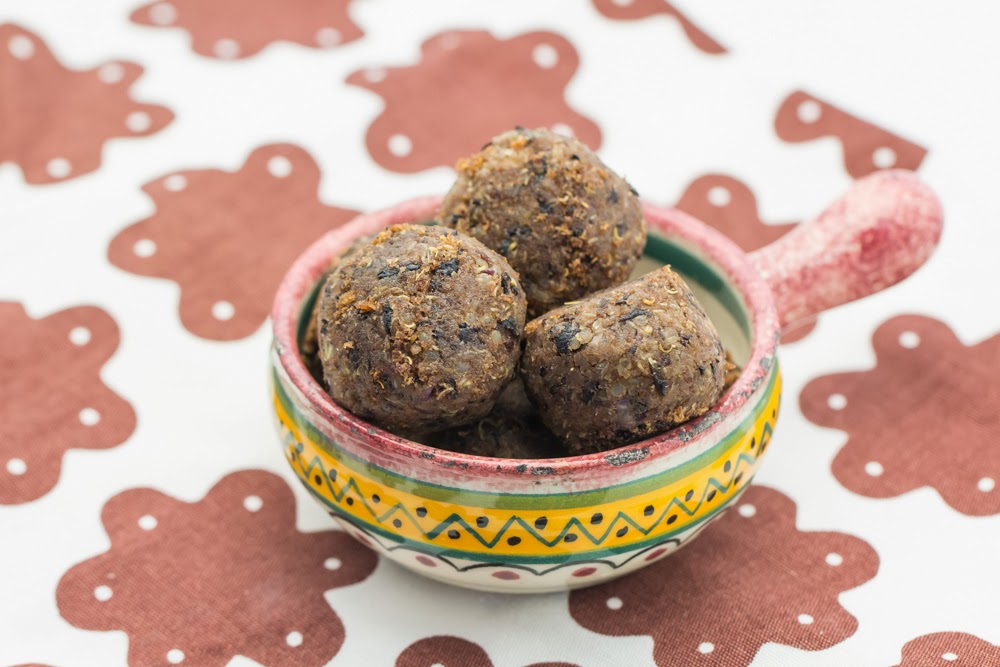 Hovkonditorn Gingerbread spiced QuinoaBlack Bean "Meatballs"
