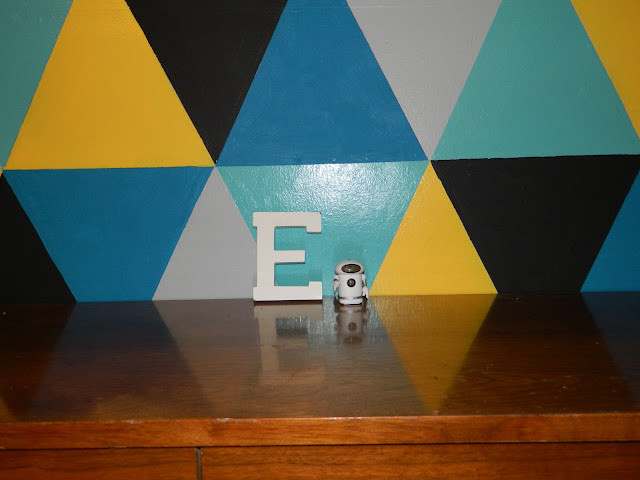 handpainted triangle closet wall  Just Peachy, Darling