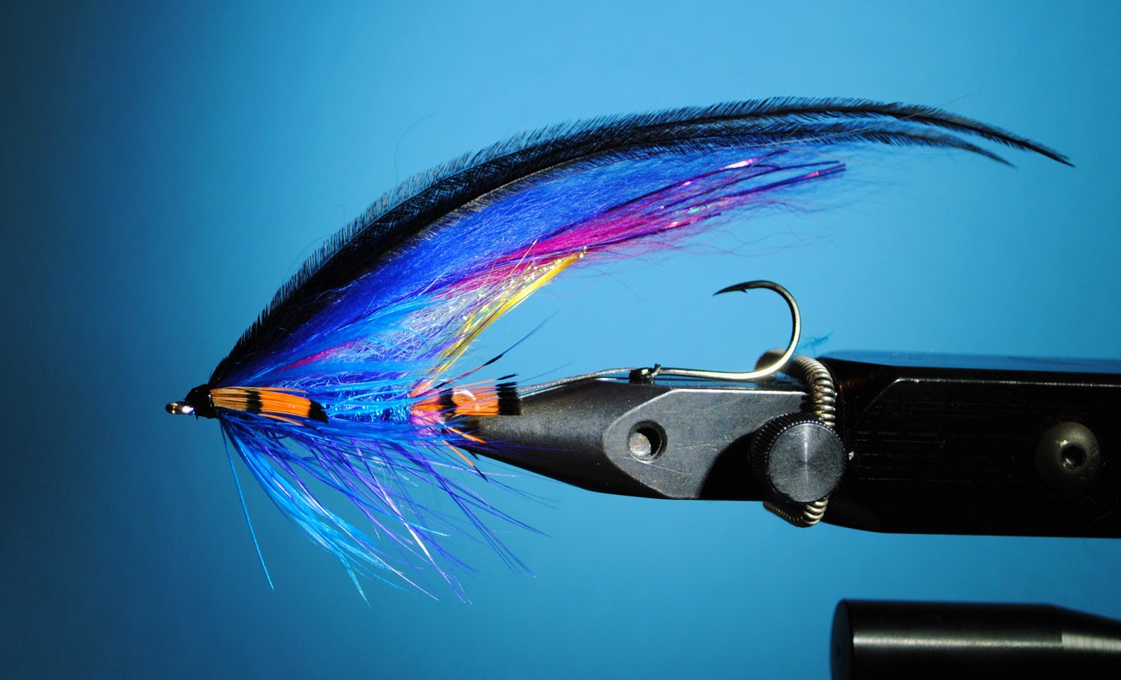 Steelhead Alley Fly Tying Senyo's "Lion Eyes" Steelhead Streamer