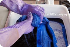 the little hedgehog: Dyeing Canvas Shoes