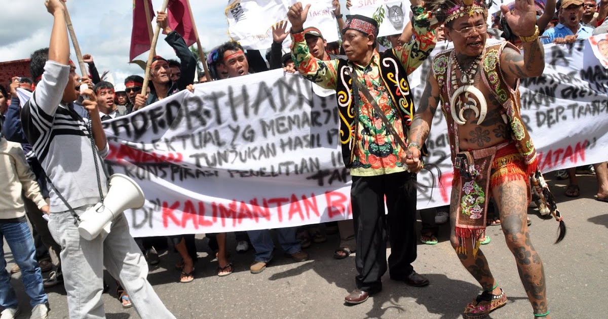 PETAK NORMA RELEVANSI HUKUM ADAT DI ERA GLOBAL DISTORSI