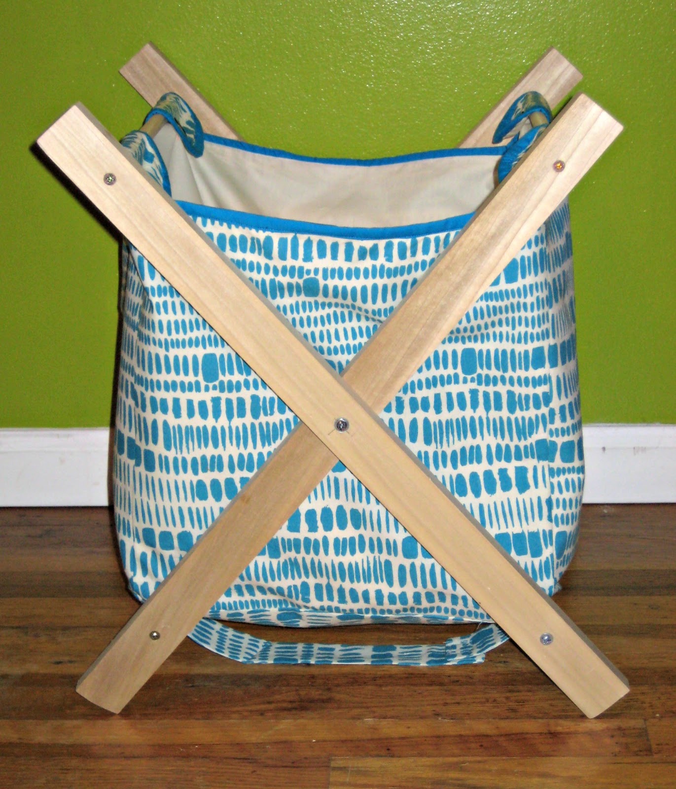 alimakes Laundry Hamper Finish