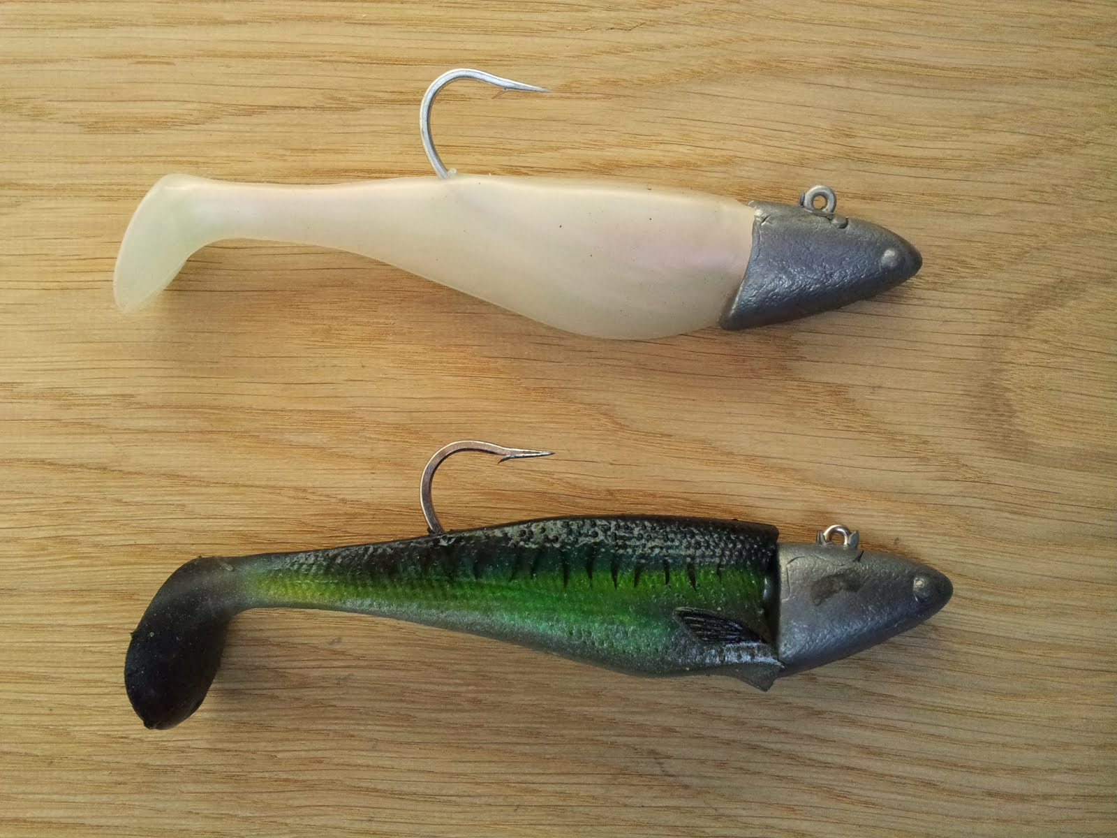 Sea kayak fishing Casting lead jig heads for soft plastics