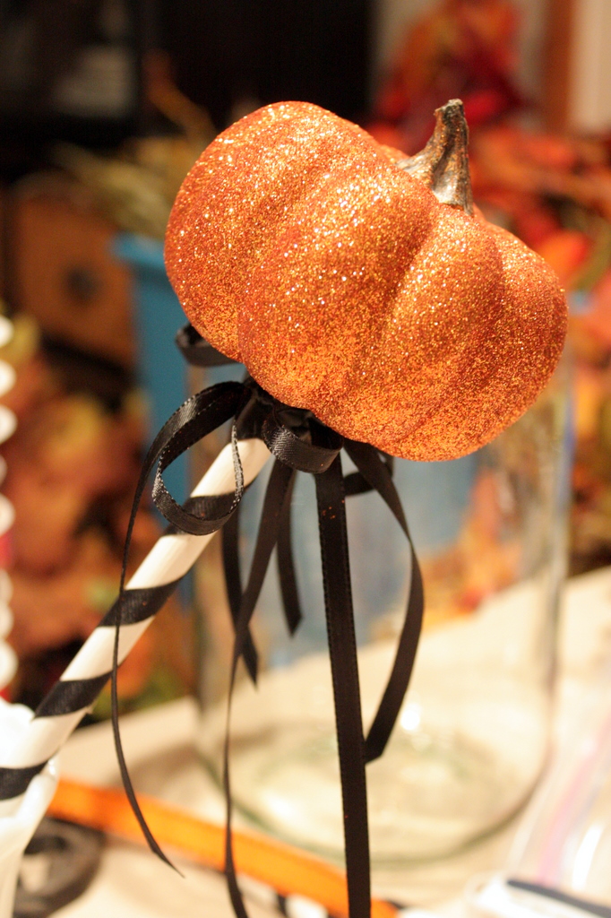 Sweet Something Designs Pumpkins on a Stick