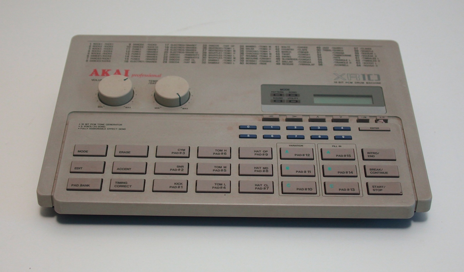 MATRIXSYNTHB AKAI XR10 16 bit PCM drum machine