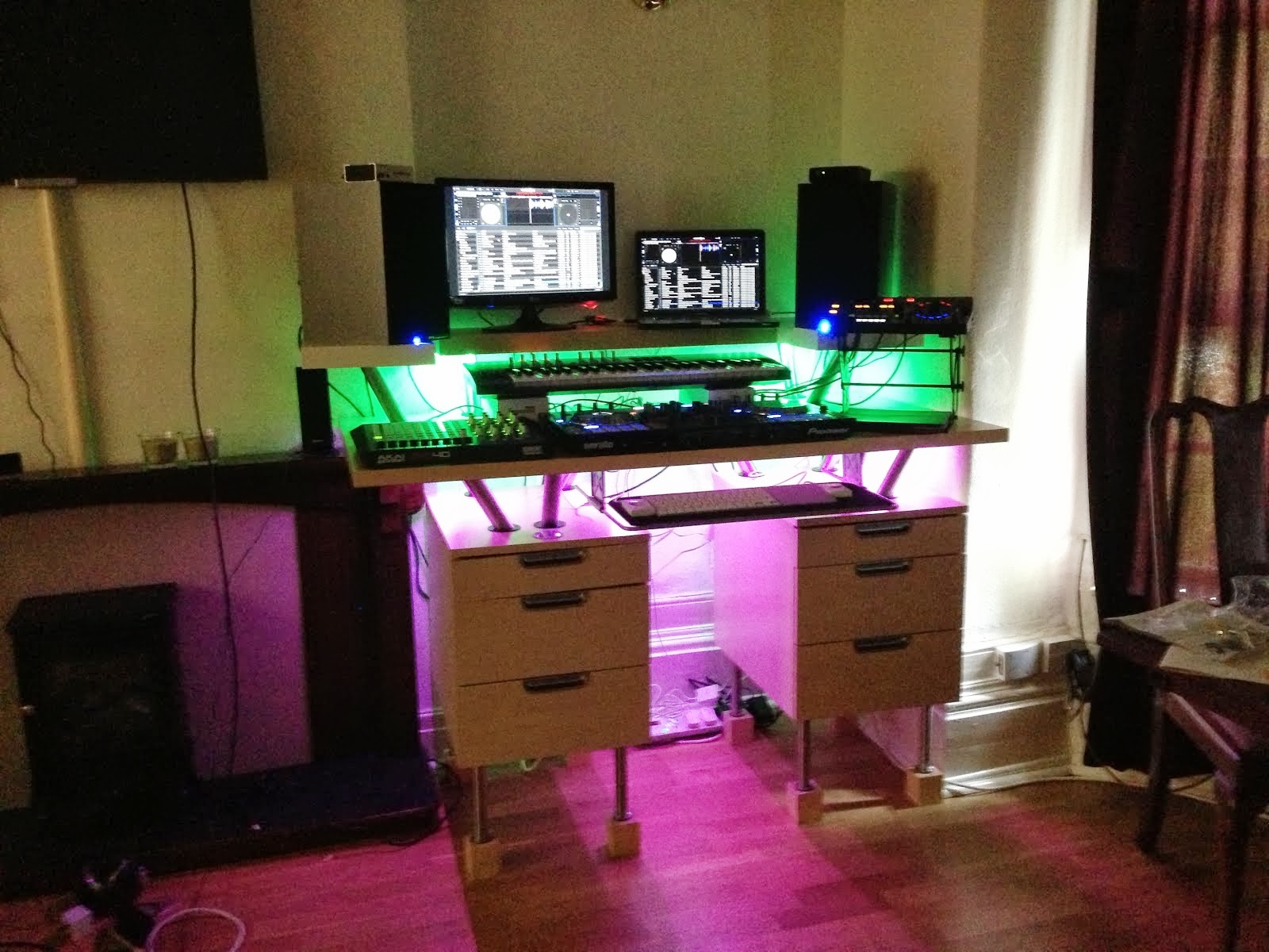 Galant DJ workstation IKEA Hackers IKEA Hackers
