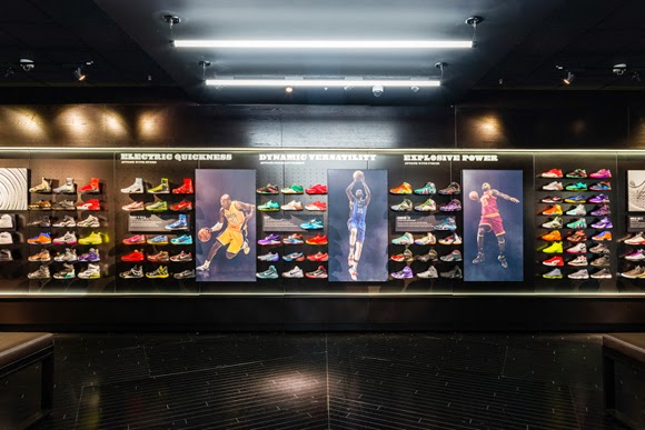 Front Office Sports on X: Foot Locker x Nike The two brands have teamed up  to deliver “House of Hoops Courtside”, a pop-up shop that will appear at  key locations throughout the