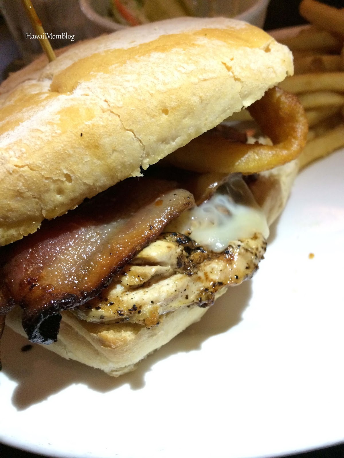 Hawaii Mom Blog Lunch at Giovanni Pastrami