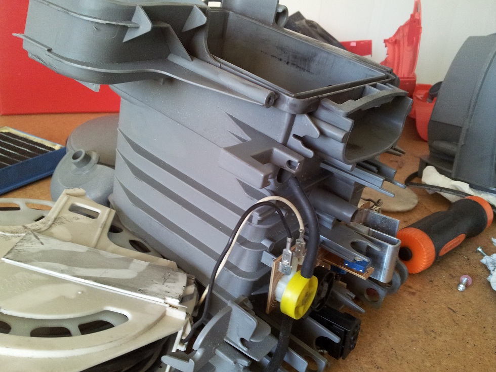 Marcus's lil' Projects Disassembly Vacuum cleaner