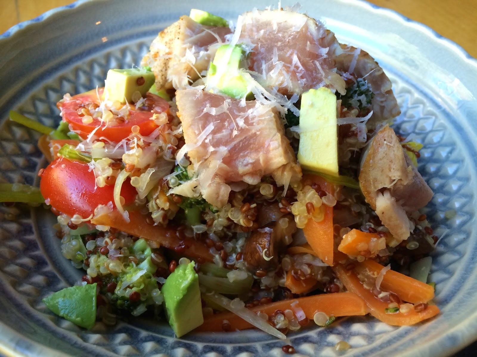 Clean Eating Seared Tuna Quinoa Bowls