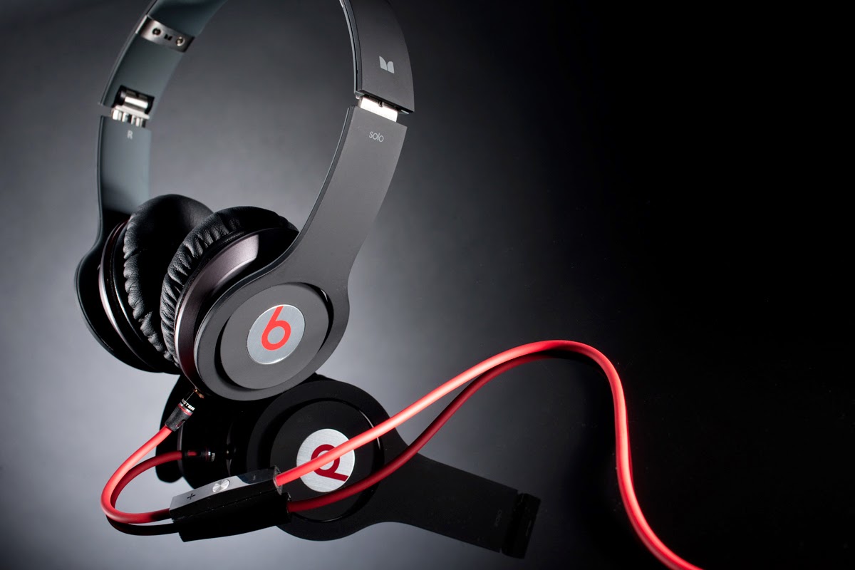 PerspecTech Reviews 5 Reasons to invest in good quality headphones.