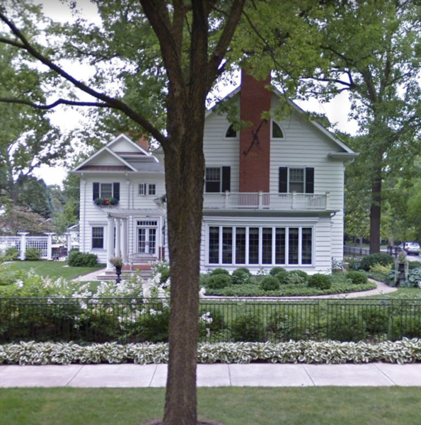 Chicago Cubs Owner Moves From One Wilmette Mansion to Another