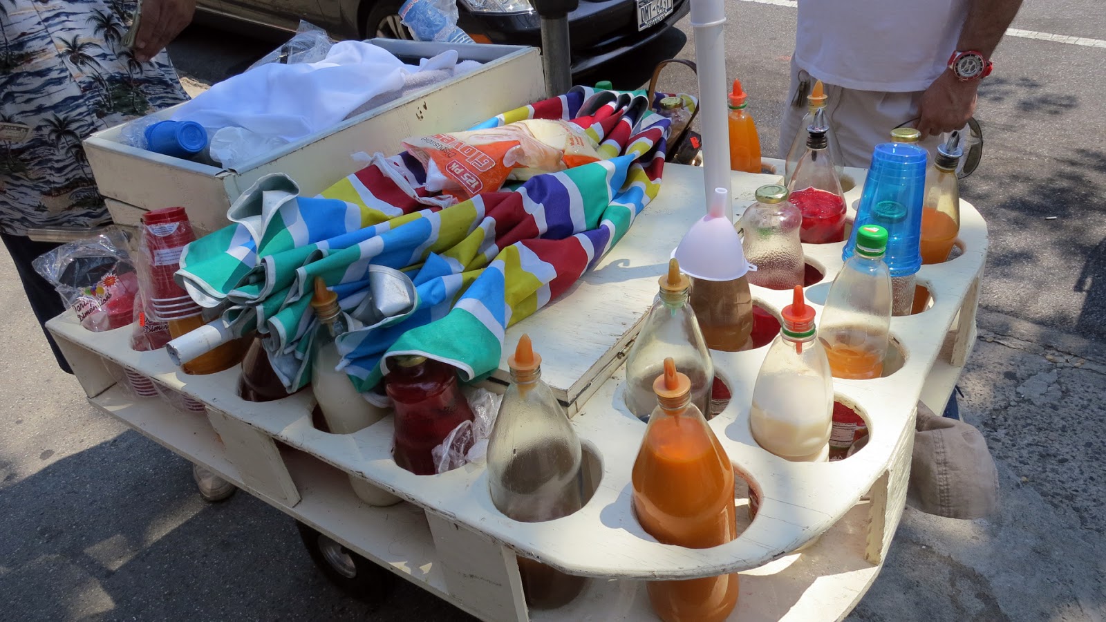 Frankie&rsquo;s Apartment: Shaved Ice Cart