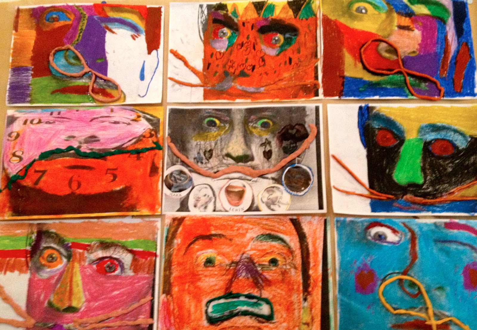 EL DIA A DIA EL BIGOTE DE SALVADOR DALÍ