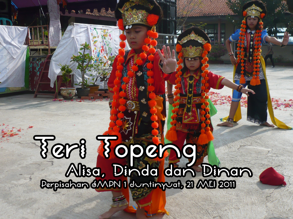 UPACARA ADAT dan PENTAS SENI