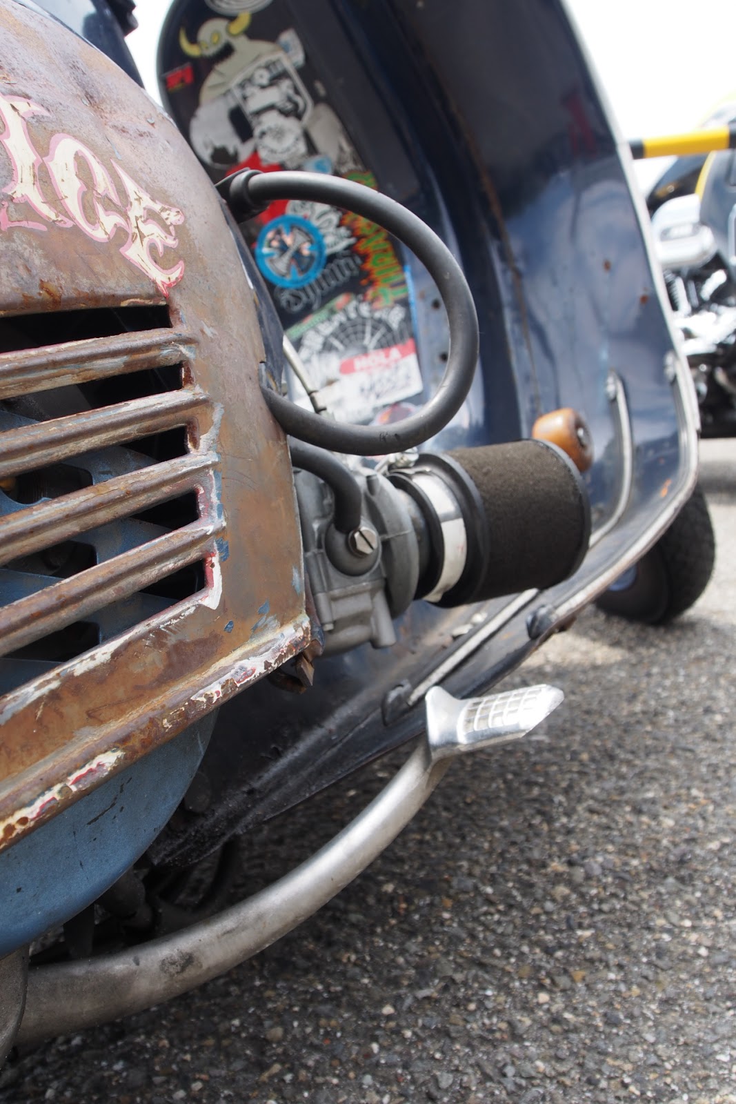 高価値】 POM POMのThe ボンネット Feather Falling その他 - baliwag