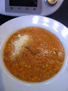 http://2.bp.blogspot.com/-IWJO6aUVsEY/VF0cen2lweI/AAAAAAAAAdo/EL-BEMmAuyI/s1600/Pizzasuppe%2B1.jpg