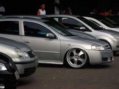 Astra Sedan Rebaixado rodas 20"