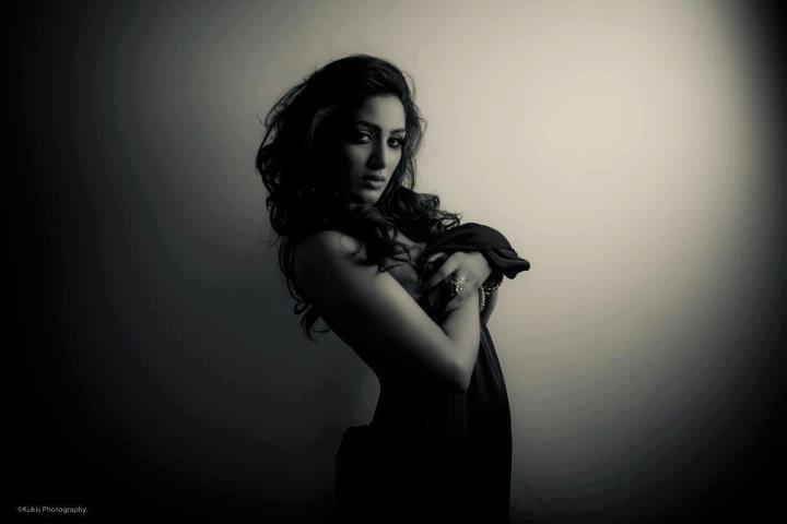 ASIAN GIRLS: MATHIRA PICS HOT AND LATEST AFTER MEERA WITHOUT TOPS SEE